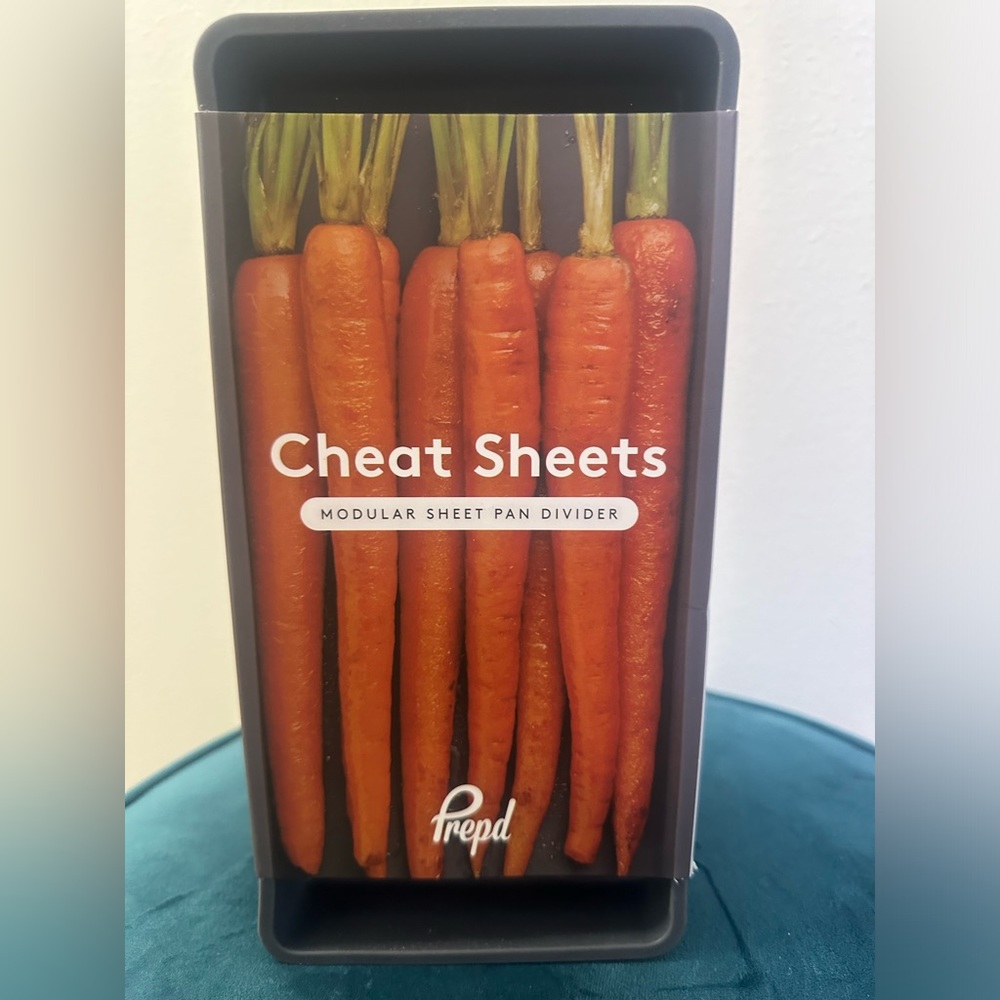 Cheat sheets divider for baking